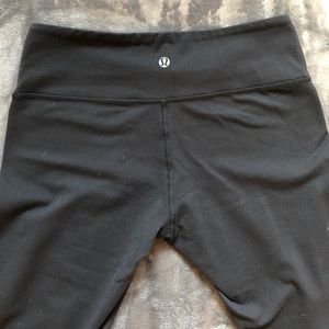 Lululemon black leggings (cotton material)